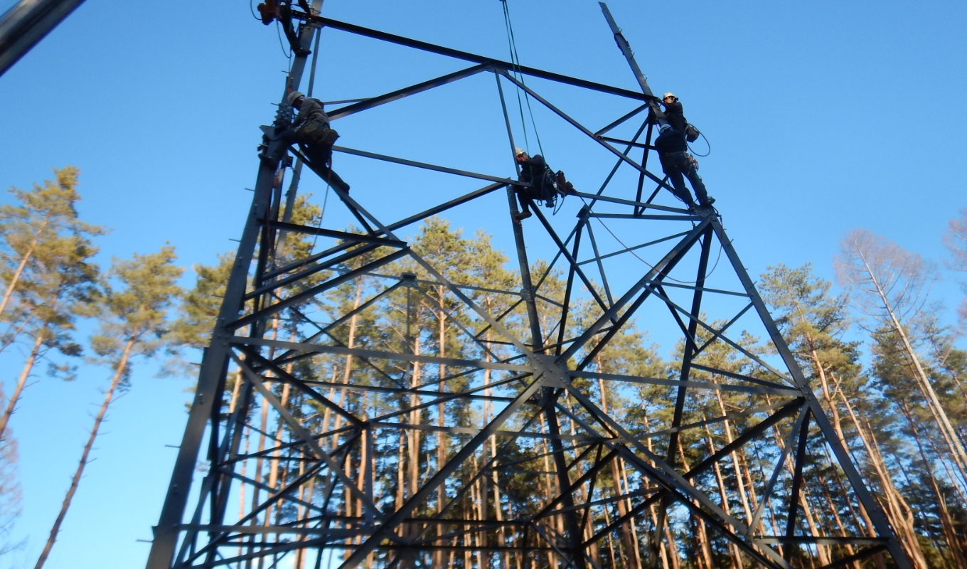 電線工事の写真